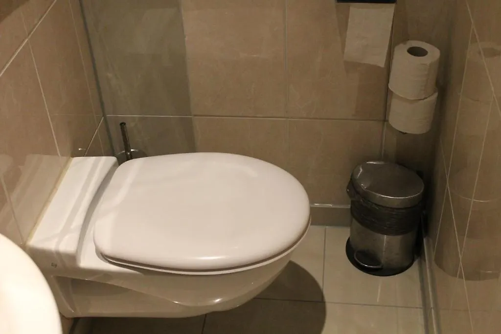 Hotel Atlas Residence Munich 3*,