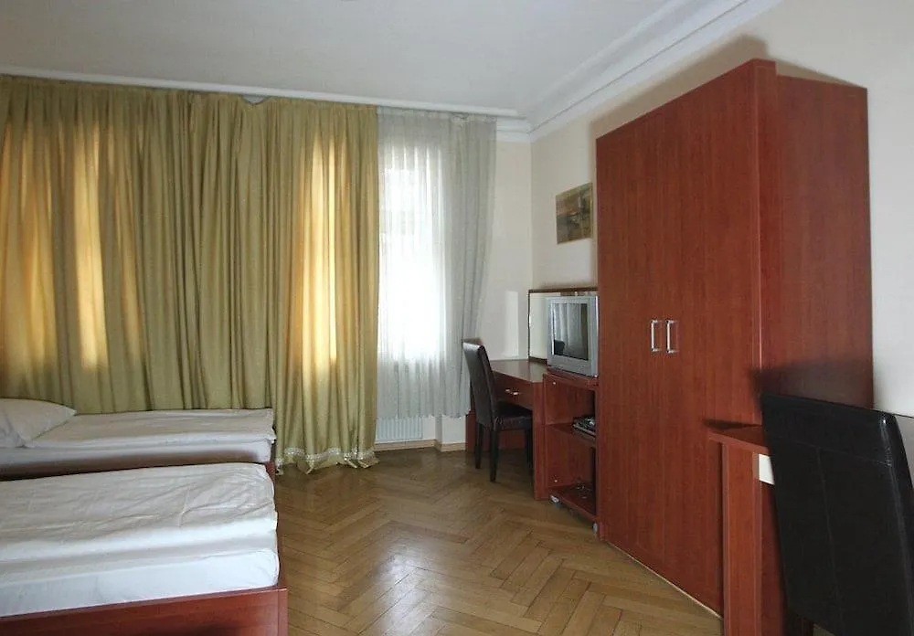 Hotel Atlas Residence Munich