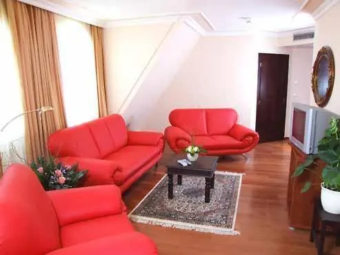Hotel Atlas Residence Munich 3*,